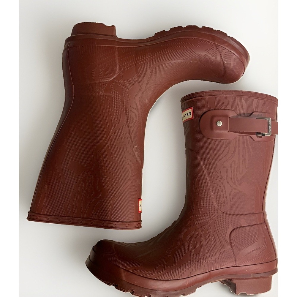 Hunter muted berry wood grain pattern Waterproof Mid-Calf Rain Boot women US 10